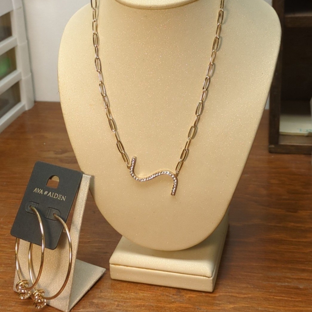 Chic Initial 'S' Jewelry Set, Sparkly Necklace & Hoop Earrings Gold tone Glam
